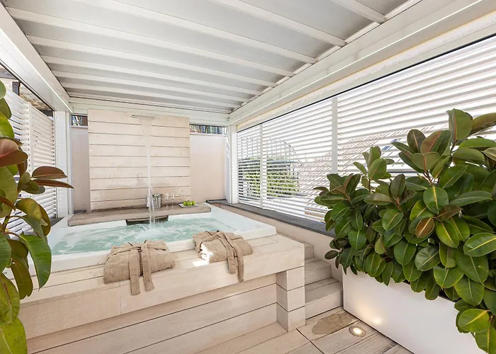 Amazing Piazza Venezia With Jacuzzi And Terrace Apartamento *